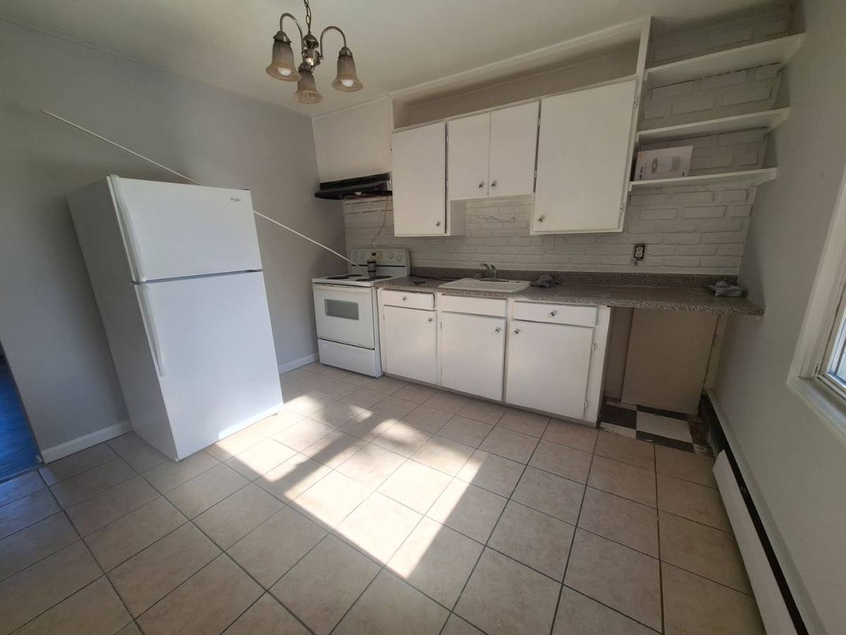 House for rent at 26153 Nagel, Roseville, MI 48066