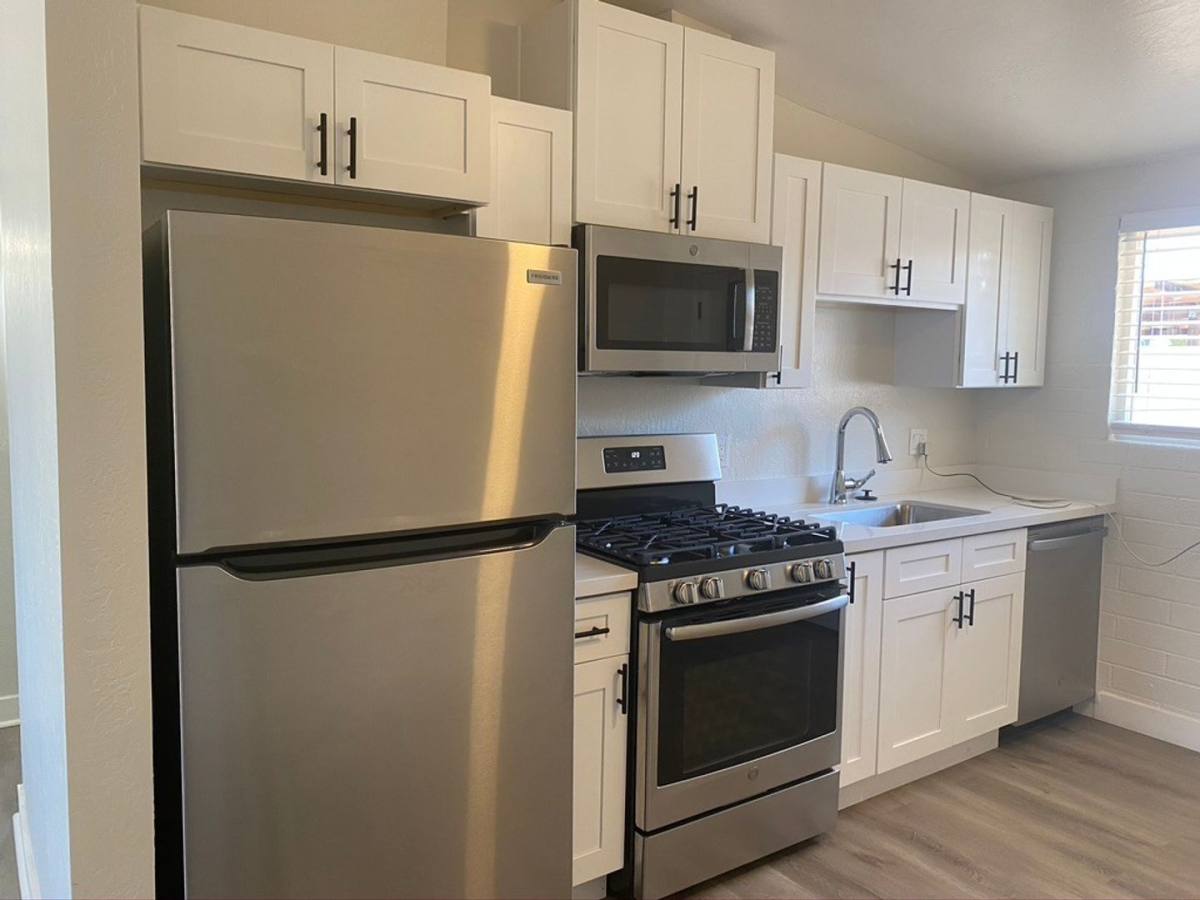Apartment for rent at 1011 E Amelia Ave, Phoenix, AZ 85014