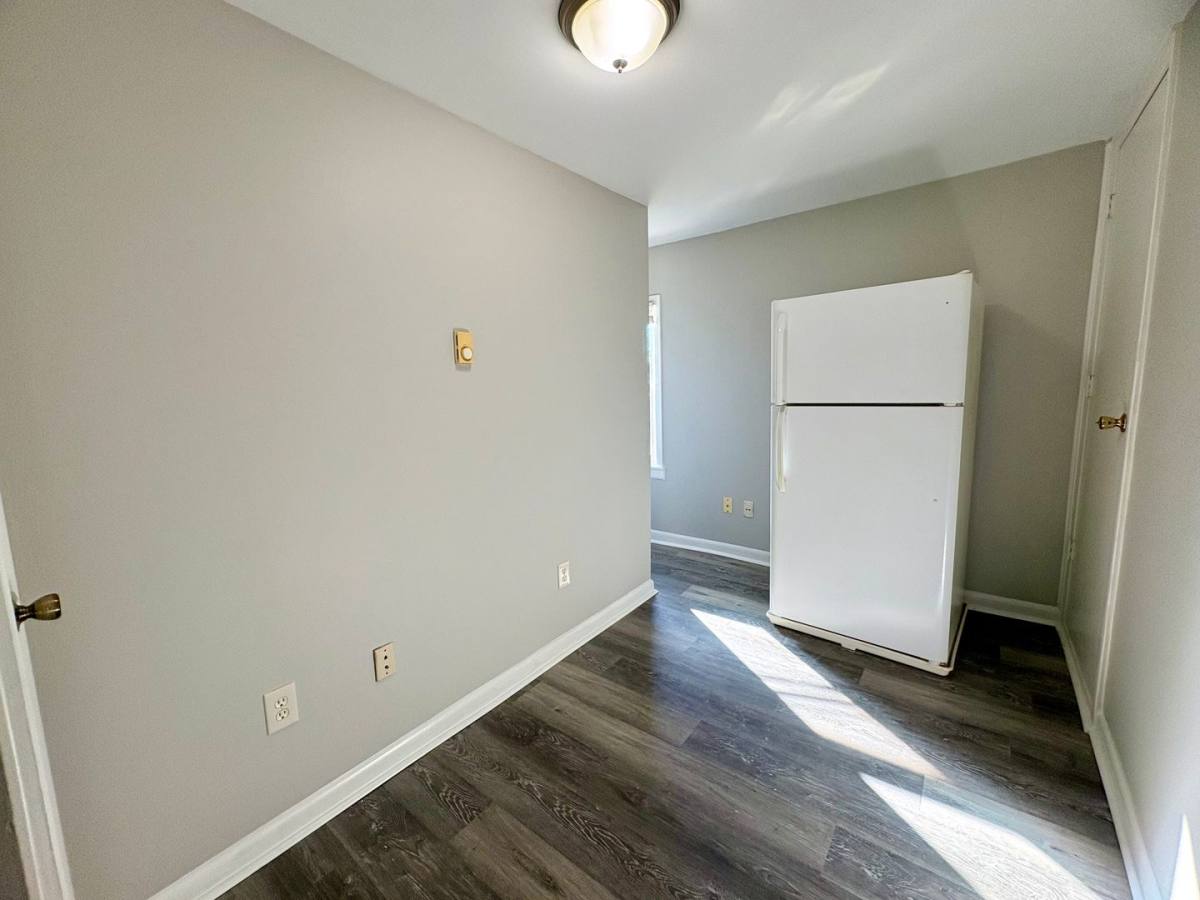 Apartment for rent at 71 Jury St, Highspire, PA 17034