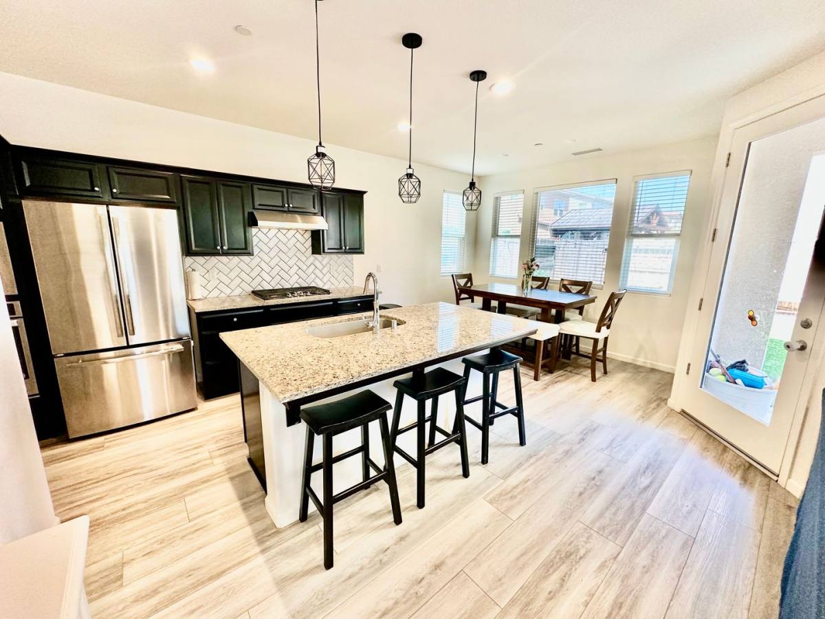 House for rent at 241 Aria Ave S, Madera, CA 93636