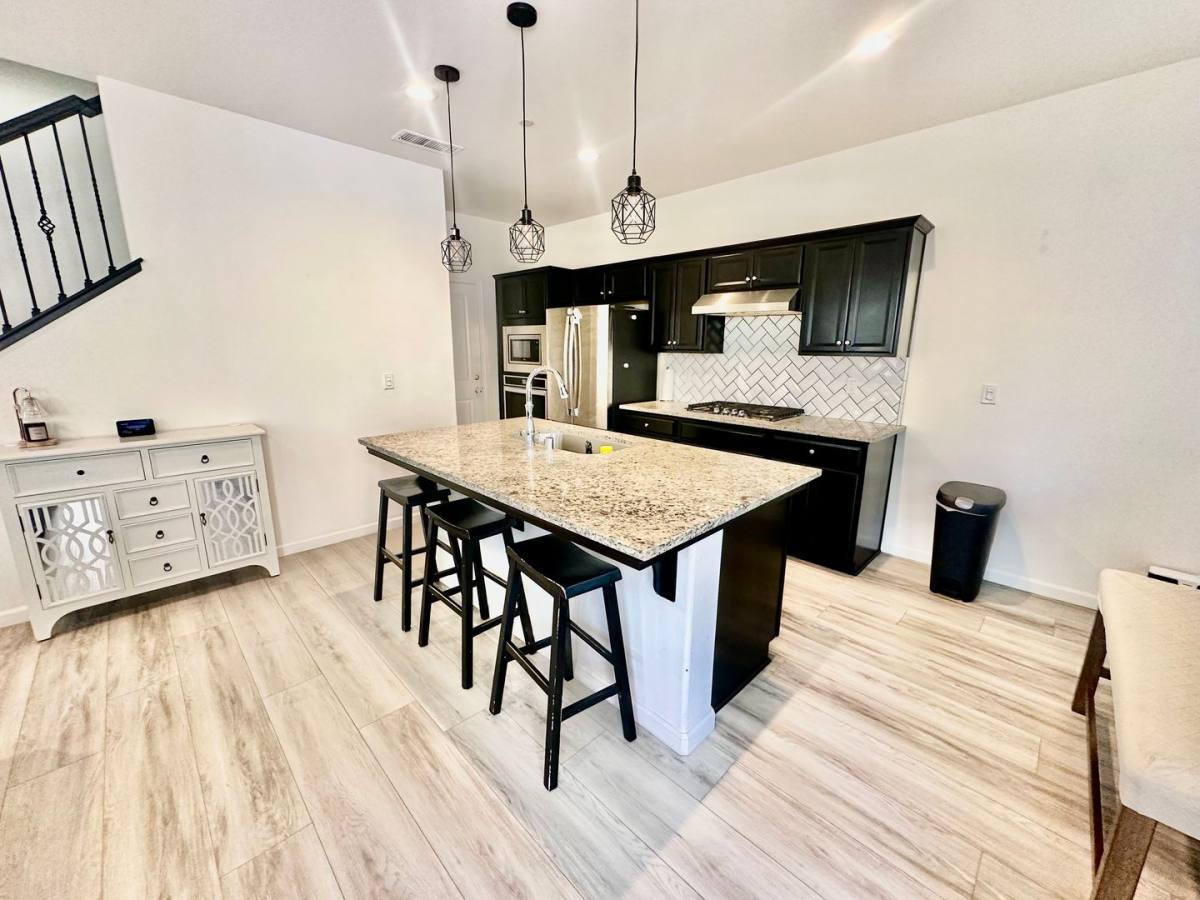 House for rent at 241 Aria Ave S, Madera, CA 93636