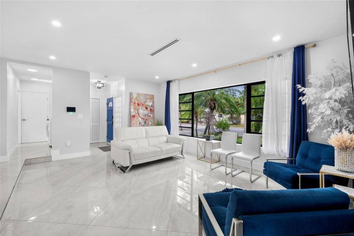 House for rent at 1100 Buchanan St, Hollywood, FL 33019
