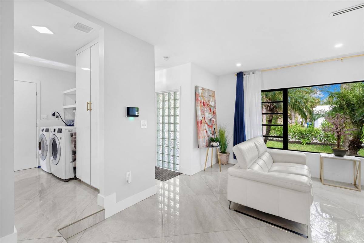 House for rent at 1100 Buchanan St, Hollywood, FL 33019