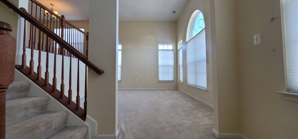 Townhouse for rent at 6010 B Machen Rd, Centreville, VA 20121