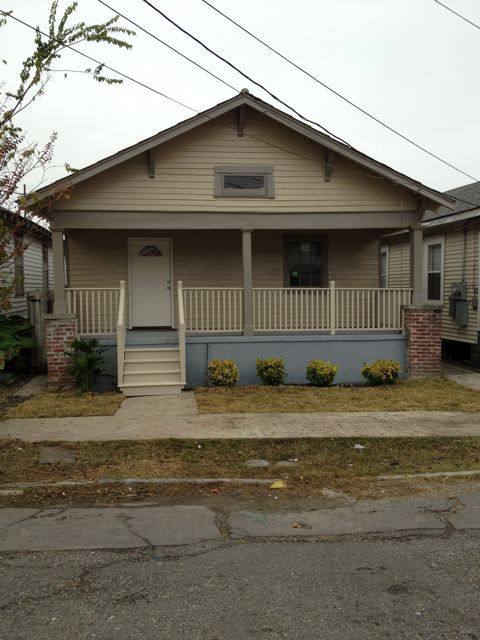 Townhouse for rent at 2625 Upperline St, New Orleans, LA 70115
