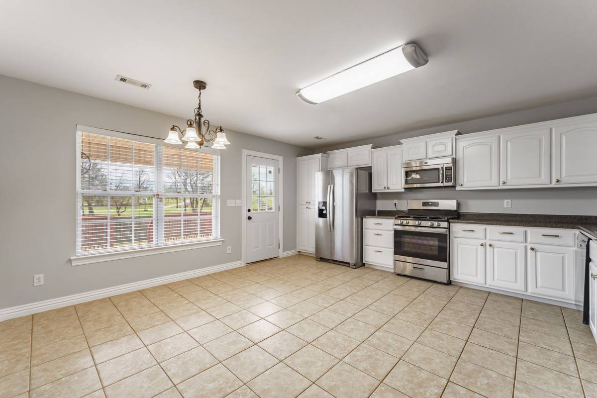House for rent at 330 McKissic Springs Rd, Centerton, AR 72719