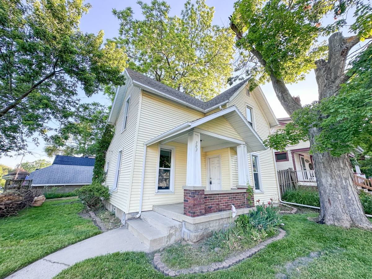 House for rent at 303 Page NE, Grand Rapids, MI 49505