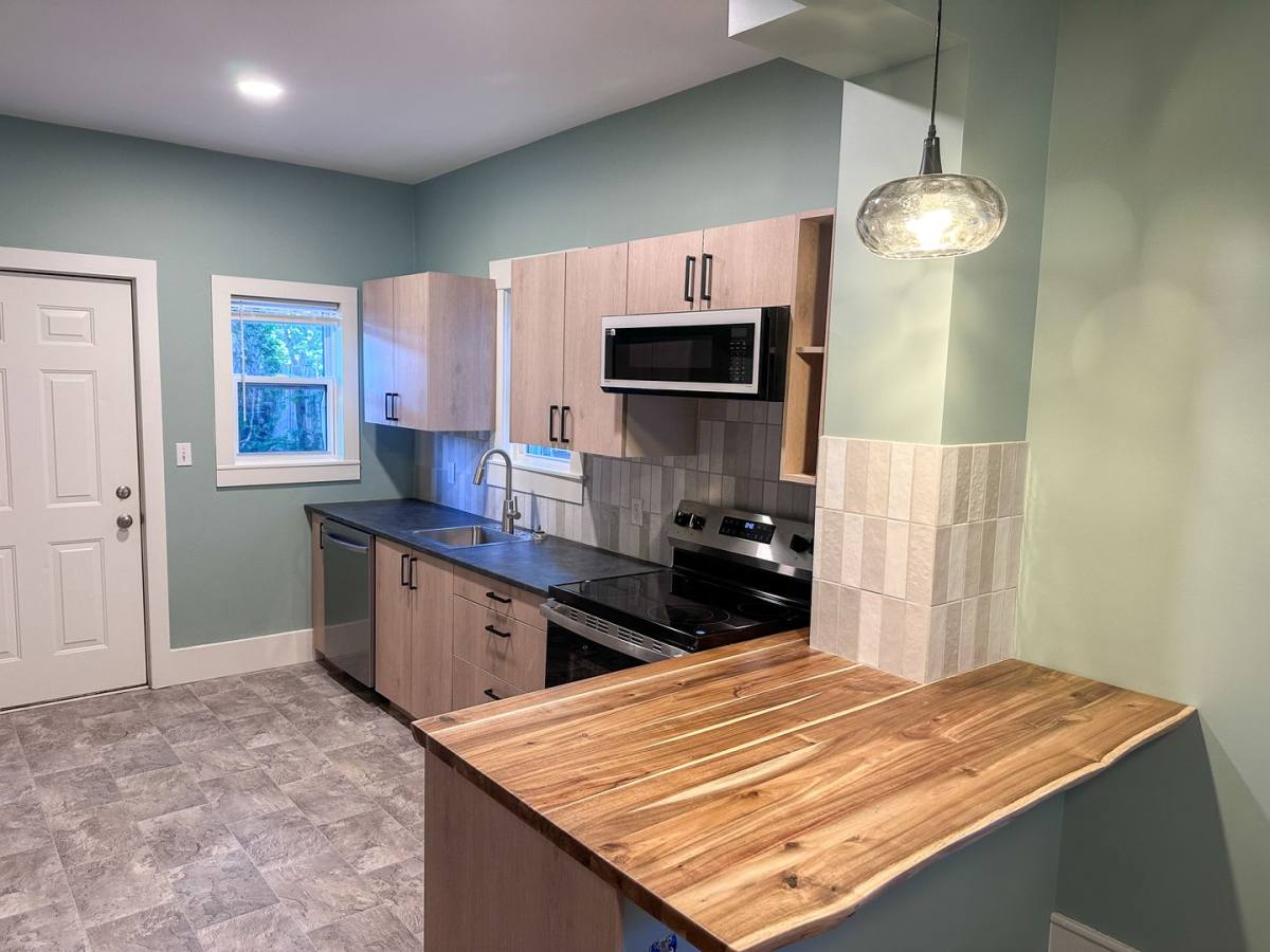 House for rent at 303 Page NE, Grand Rapids, MI 49505