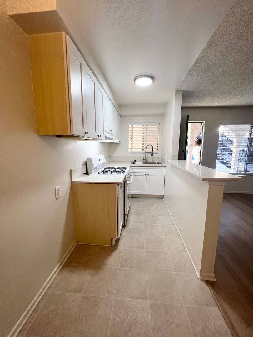 Apartment for rent at 4029 W 138th St, Hawthorne, CA 90250