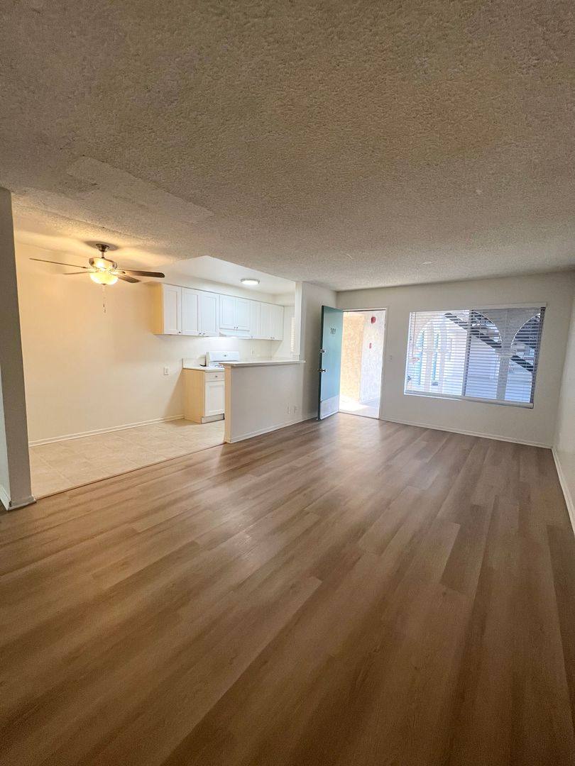 Apartment for rent at 4029 W 138th St, Hawthorne, CA 90250