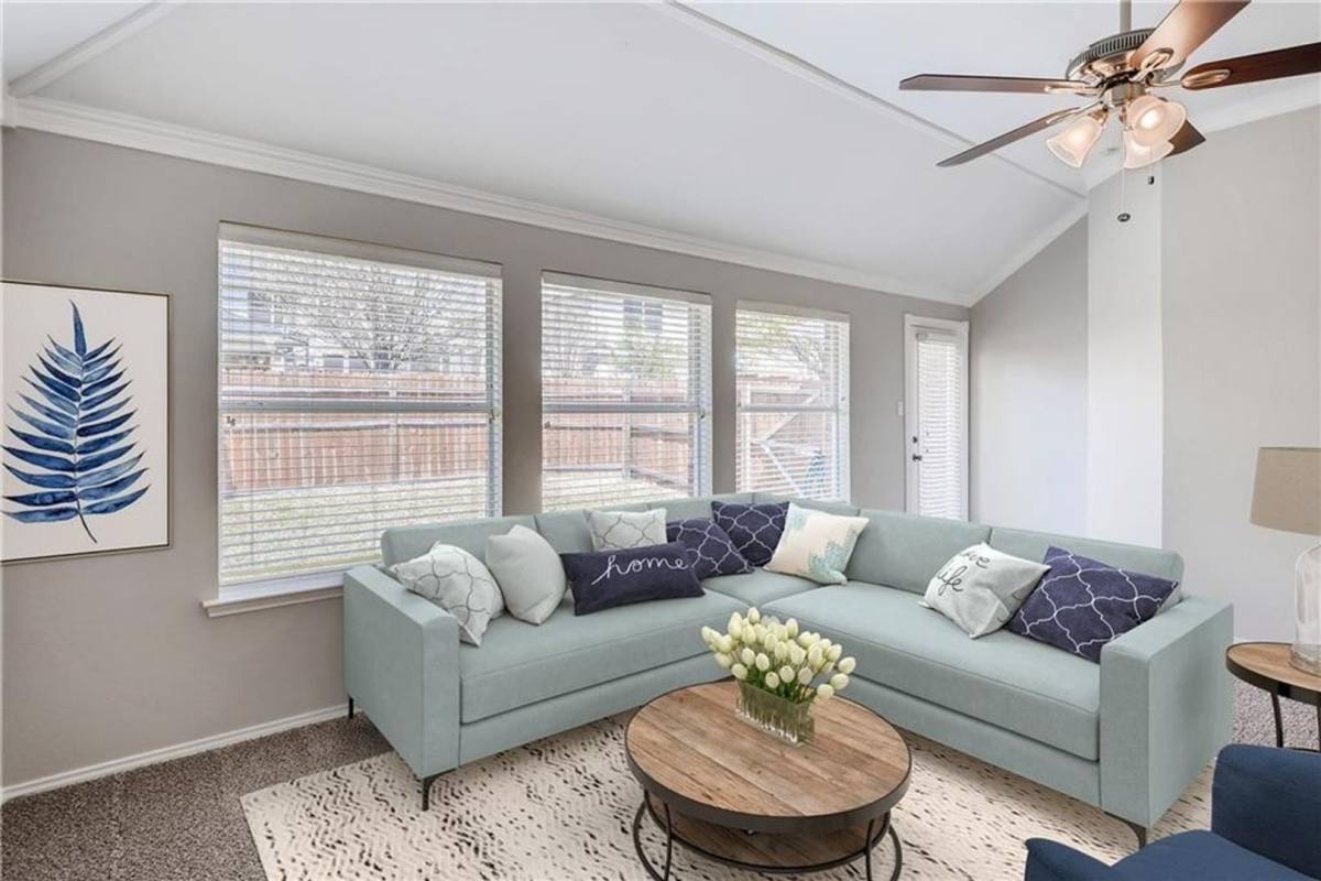 House for rent at 2425 Ravenhurst Dr, Plano, TX 75025