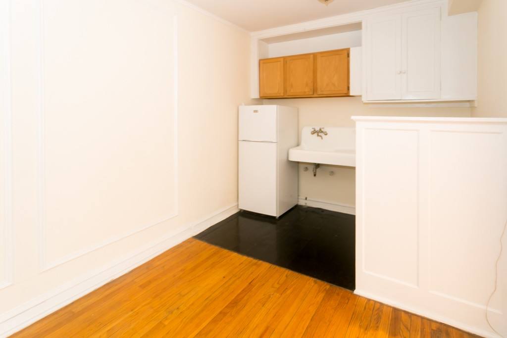 Apartment for rent at 1209 Elmdale #PL2, Chicago, IL 60626