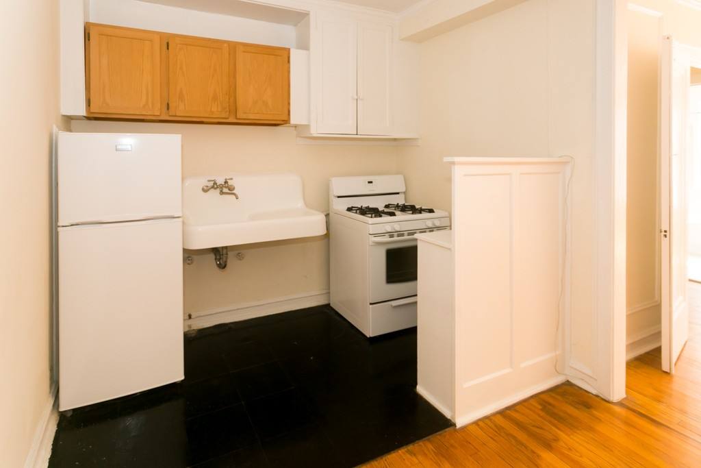 Apartment for rent at 1209 Elmdale #PL2, Chicago, IL 60626
