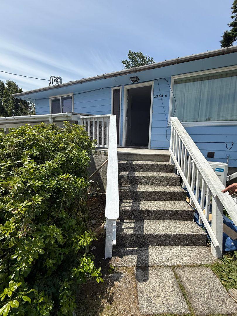 Apartment for rent at 2368 Pacific St, North Bend, OR 97459