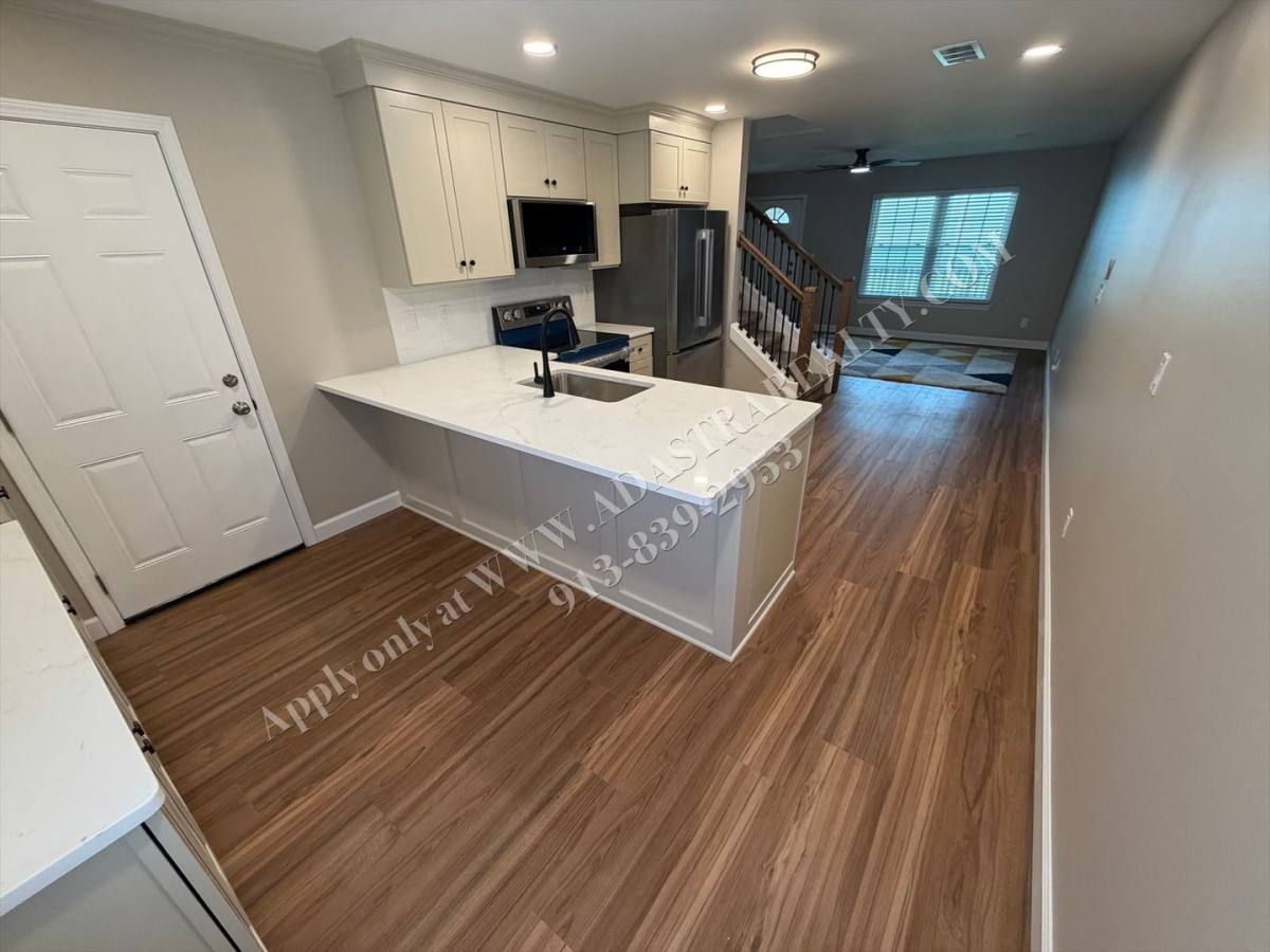 House for rent at 1569 E 120th St, Olathe, KS 66061