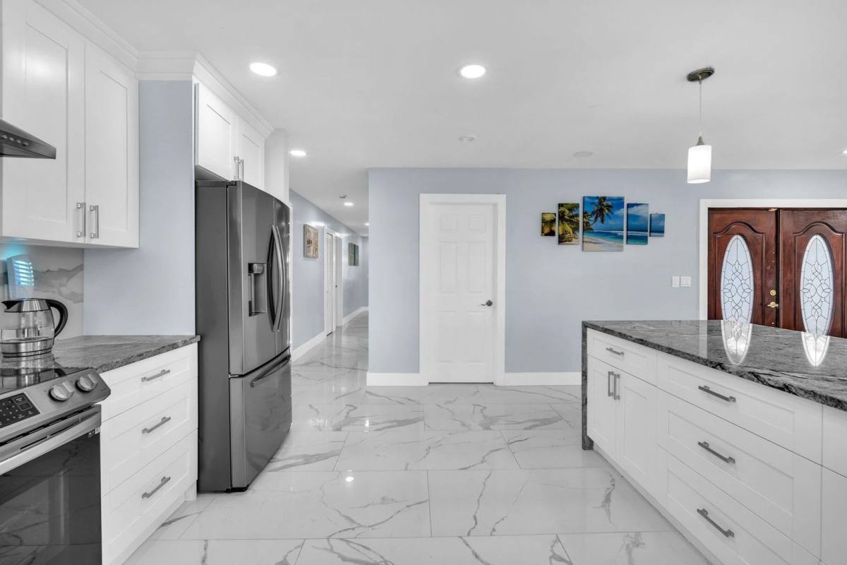 House for rent at 4406 SW 37th Ave, Fort Lauderdale, FL 33312