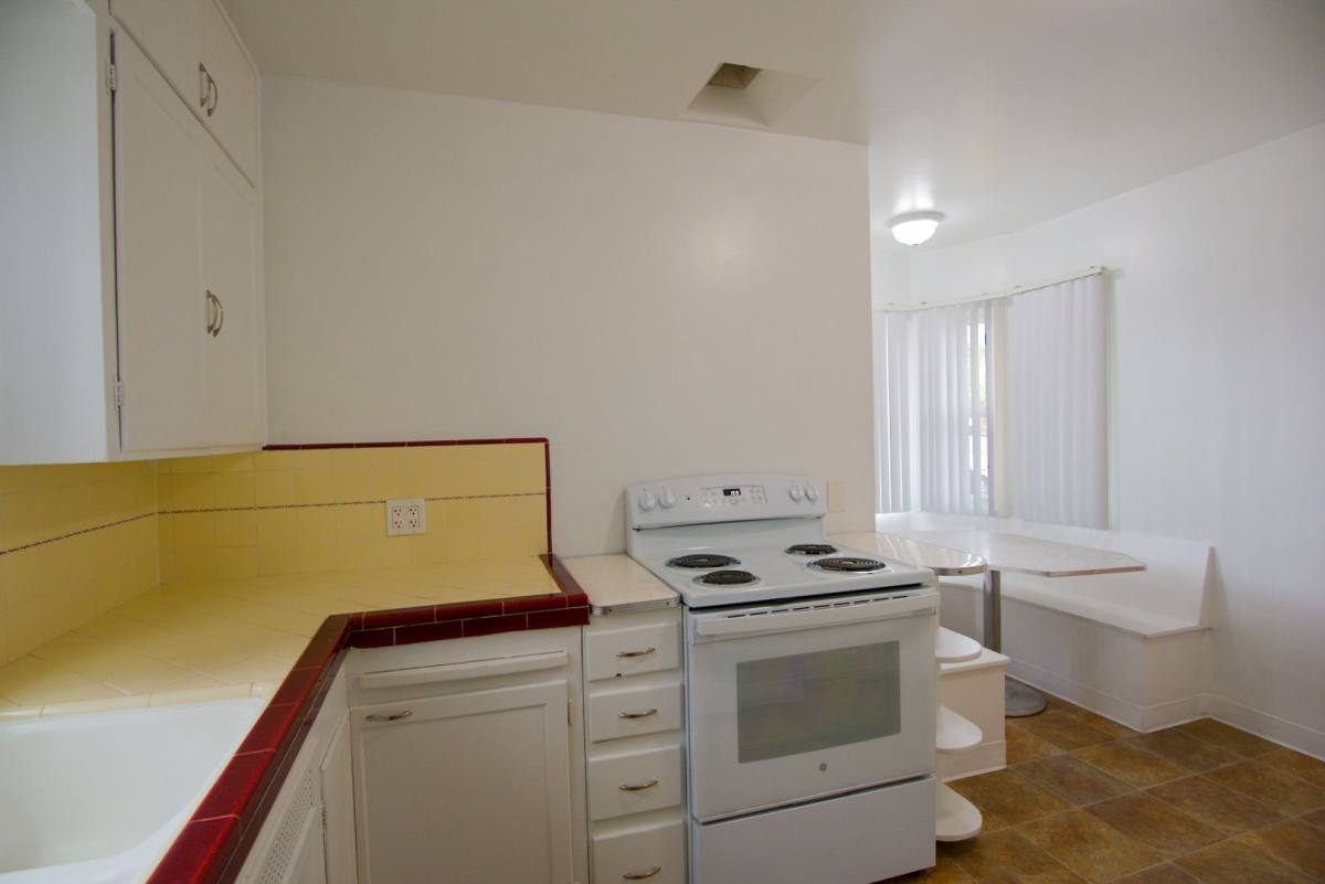 Apartment for rent at 168 Garrett Ave, Chula Vista, CA 91910
