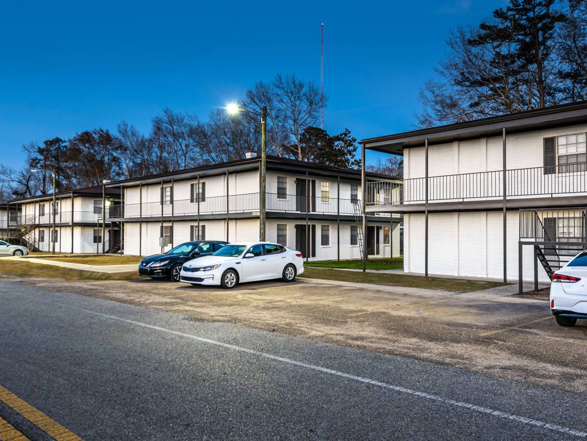 Apartment for rent at 6264 Highway 49 - D104, Hattiesburg, MS 39401