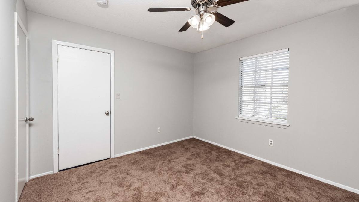 Apartment for rent at 6264 Highway 49 - D104, Hattiesburg, MS 39401