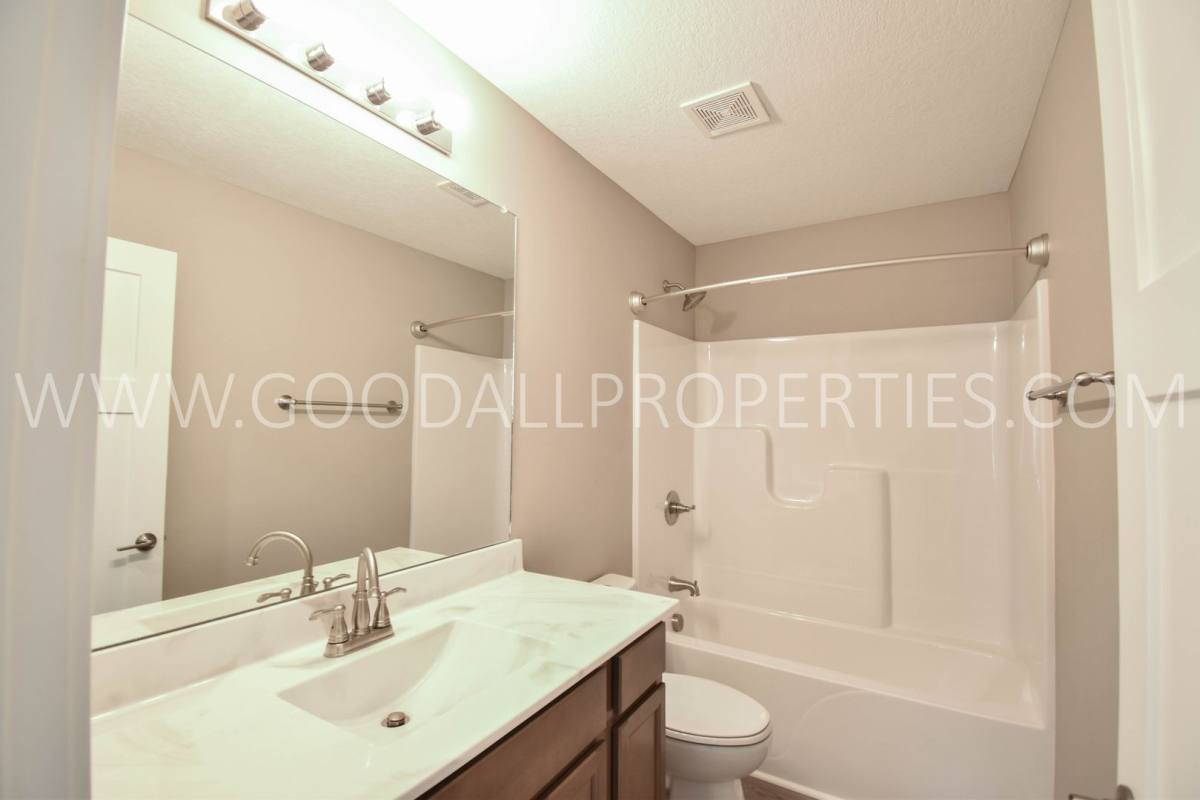 Townhouse for rent at 2000 Adler Court, De Soto, IA 50069