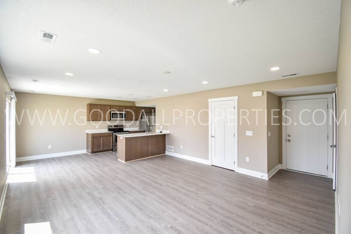 Townhouse for rent at 2000 Adler Court, De Soto, IA 50069