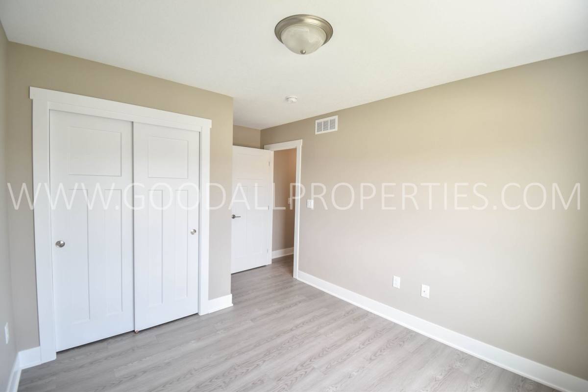 Townhouse for rent at 2000 Adler Court, De Soto, IA 50069
