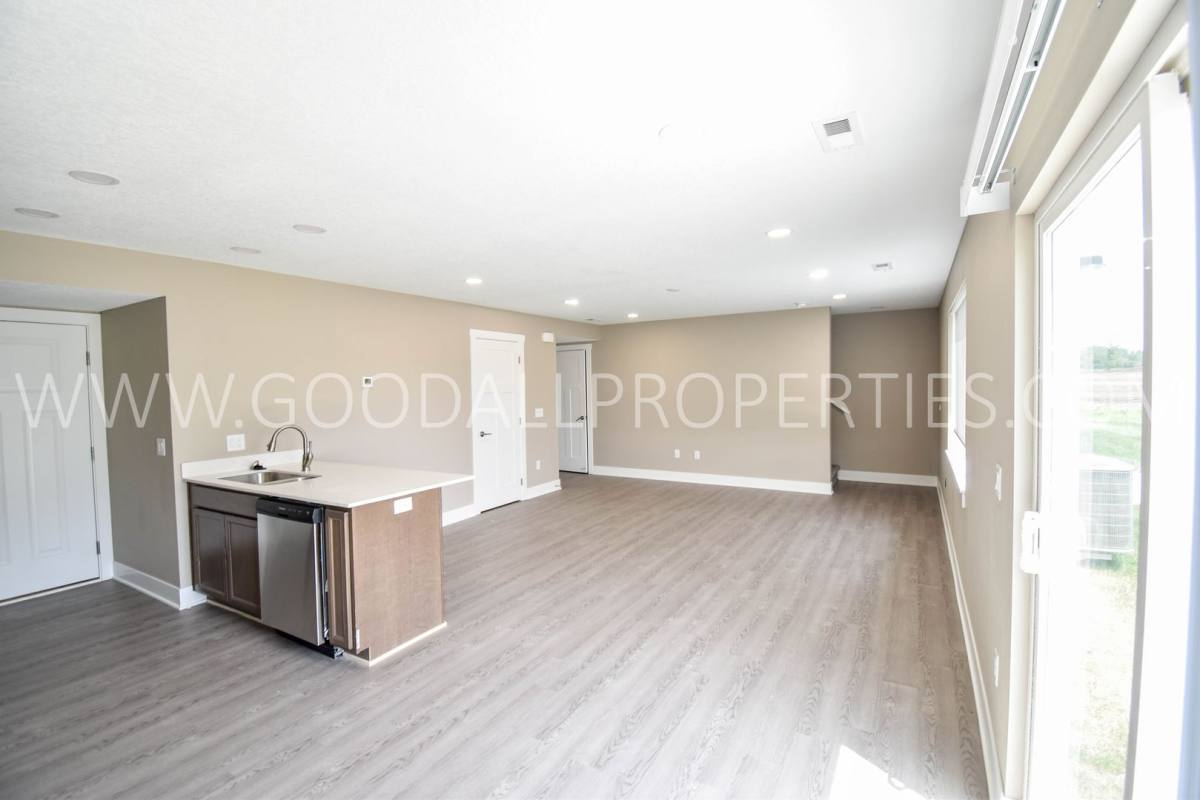 Townhouse for rent at 2000 Adler Court, De Soto, IA 50069