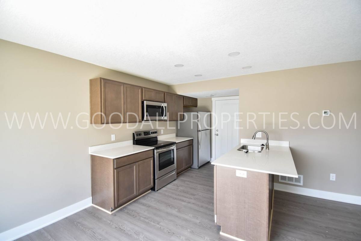 Townhouse for rent at 2000 Adler Court, De Soto, IA 50069