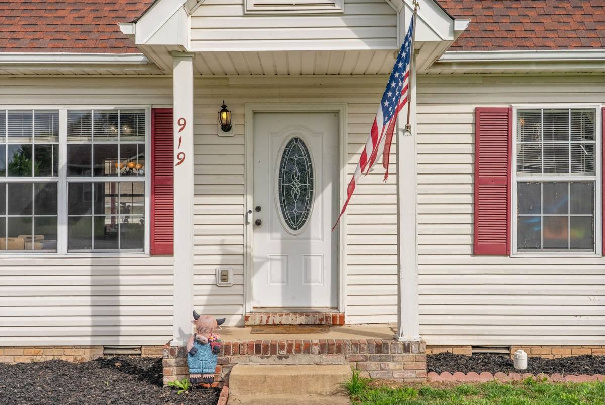 House for rent at 919 Van Buren Ave, Oak Grove, KY 42262