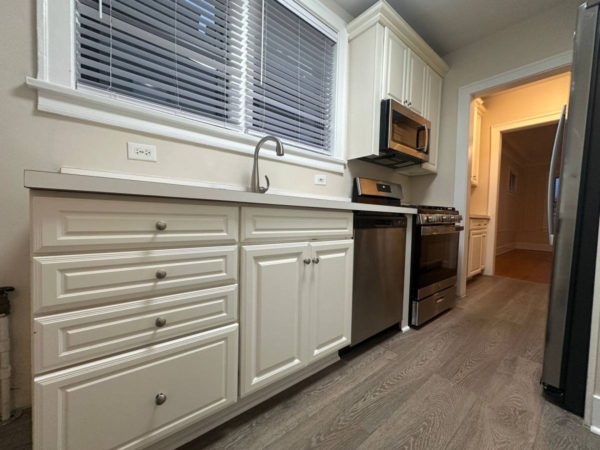 Apartment for rent at 910-916 Judson Ave, Evanston, IL 60202