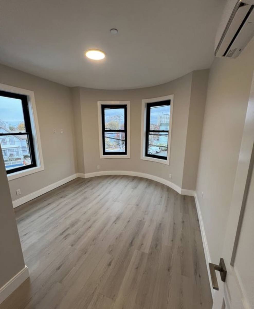 Apartment for rent at 56 Sachem #6, Lynn, MA 01902