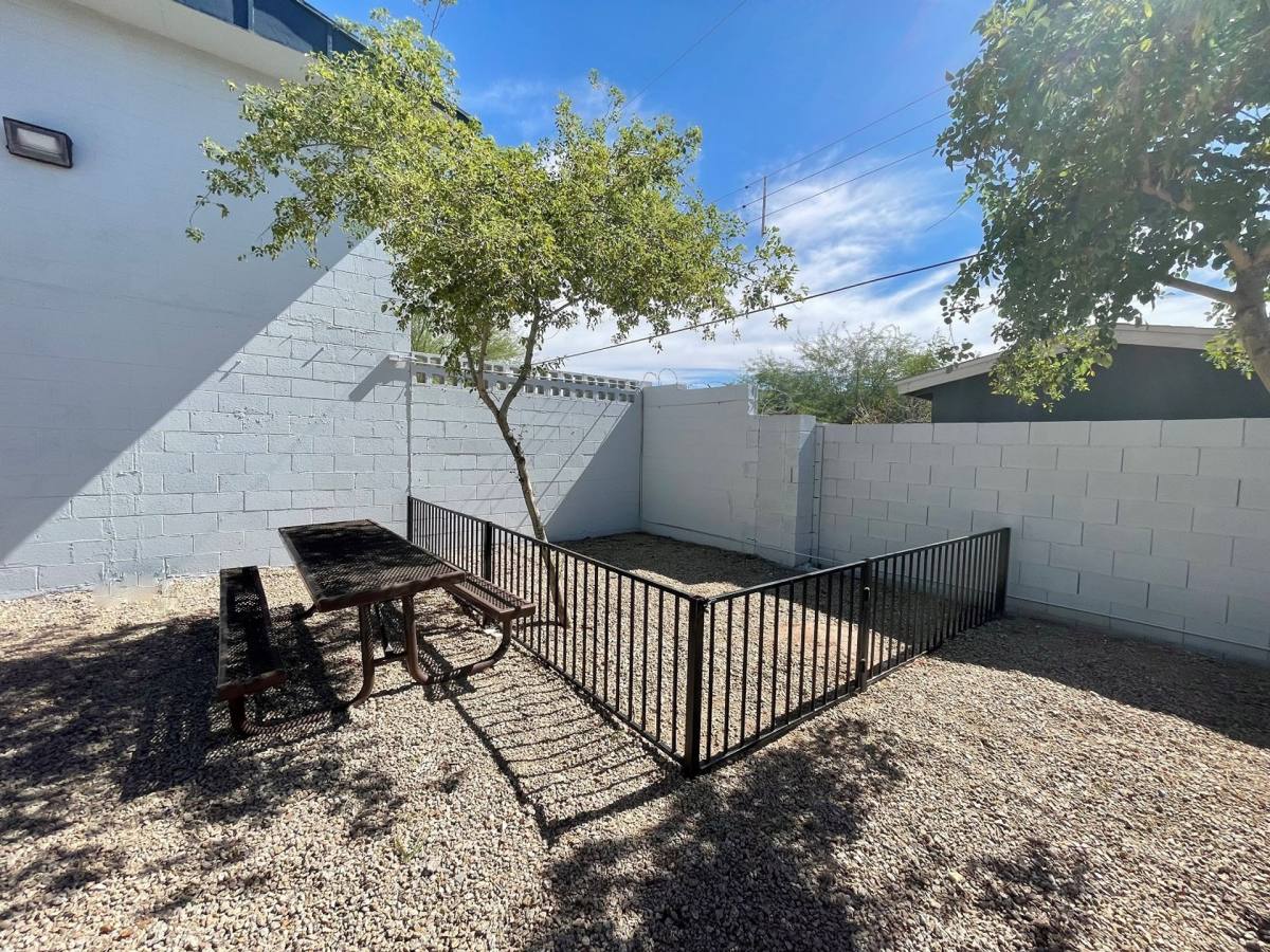 Apartment for rent at 1412 N 35th St, Phoenix, AZ 85008