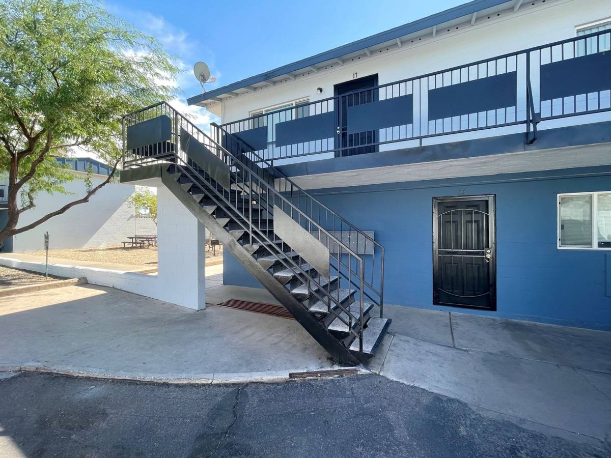 Apartment for rent at 1412 N 35th St, Phoenix, AZ 85008