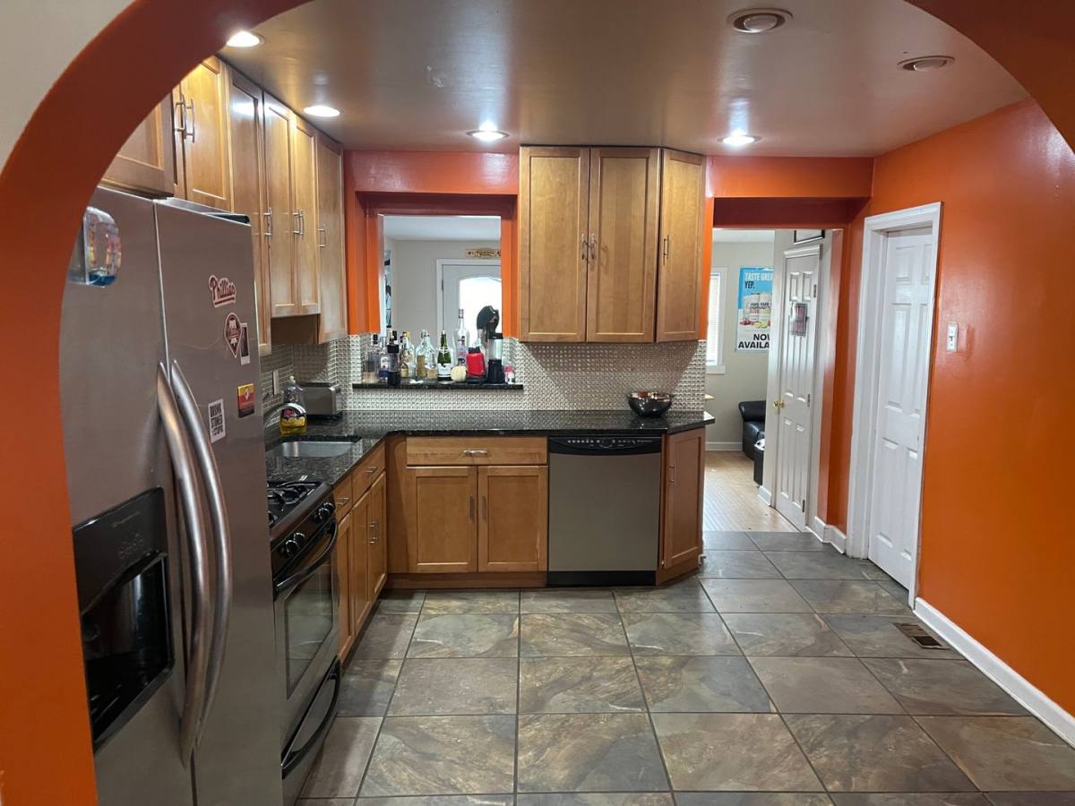 House for rent at 4824 Umbria St, Philadelphia, PA 19127