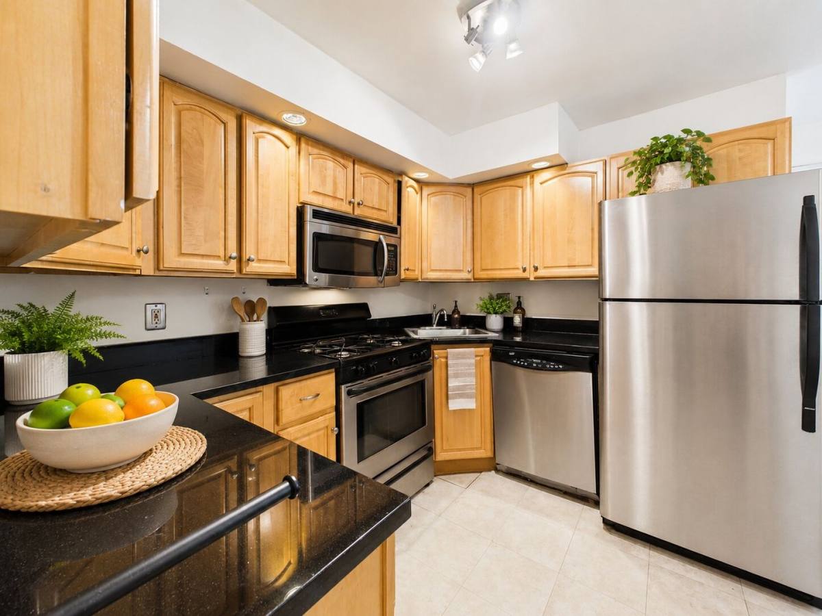 Apartment for rent at 558 N 17th St, Philadelphia, PA 19130