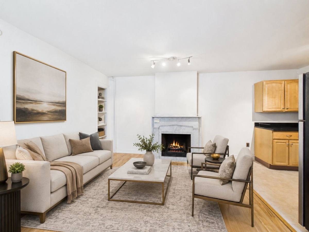 Apartment for rent at 558 N 17th St, Philadelphia, PA 19130
