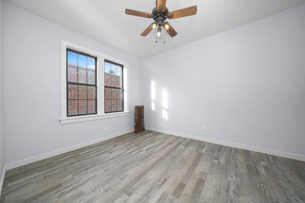 Apartment for rent at 6128 S Ingleside Ave #2W, Chicago, IL 60637