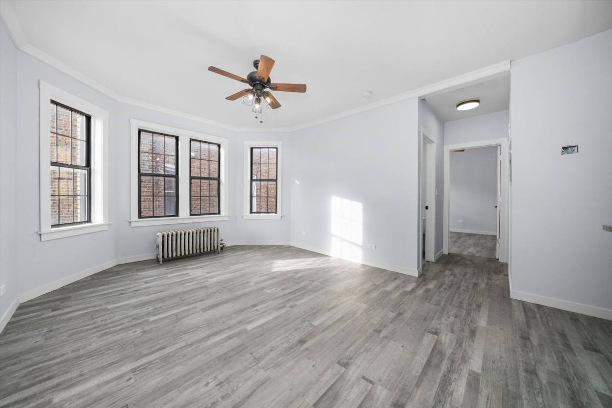Apartment for rent at 6128 S Ingleside Ave #2W, Chicago, IL 60637