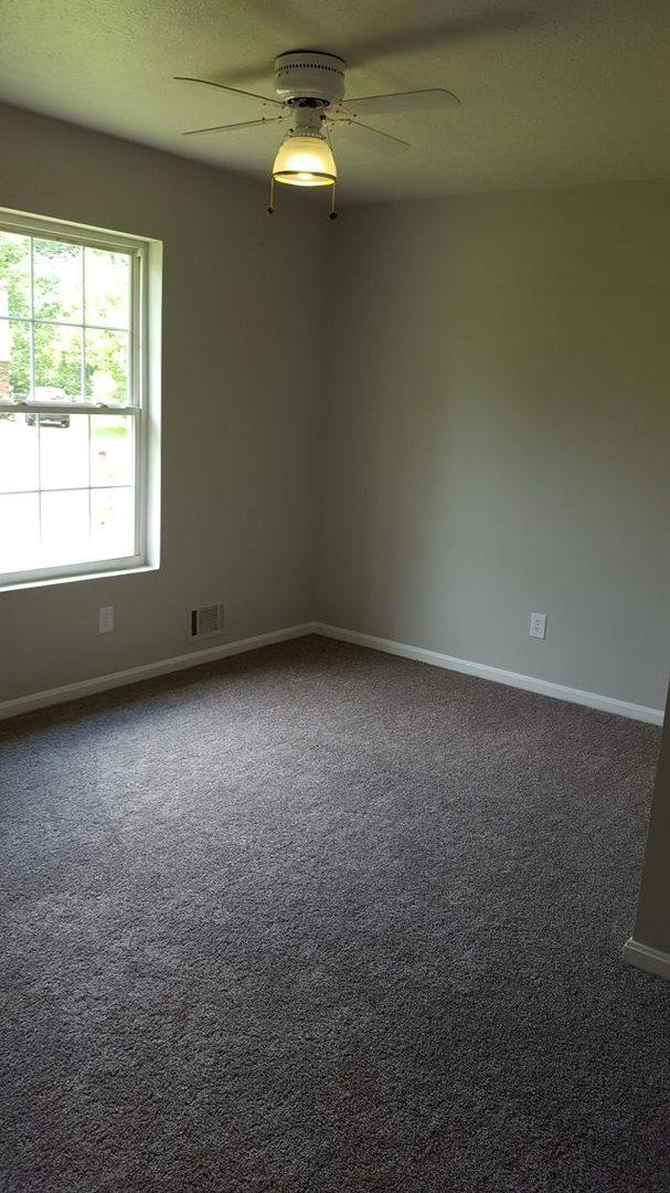 House for rent at 6712 Stana Dr, Louisville, KY 40258