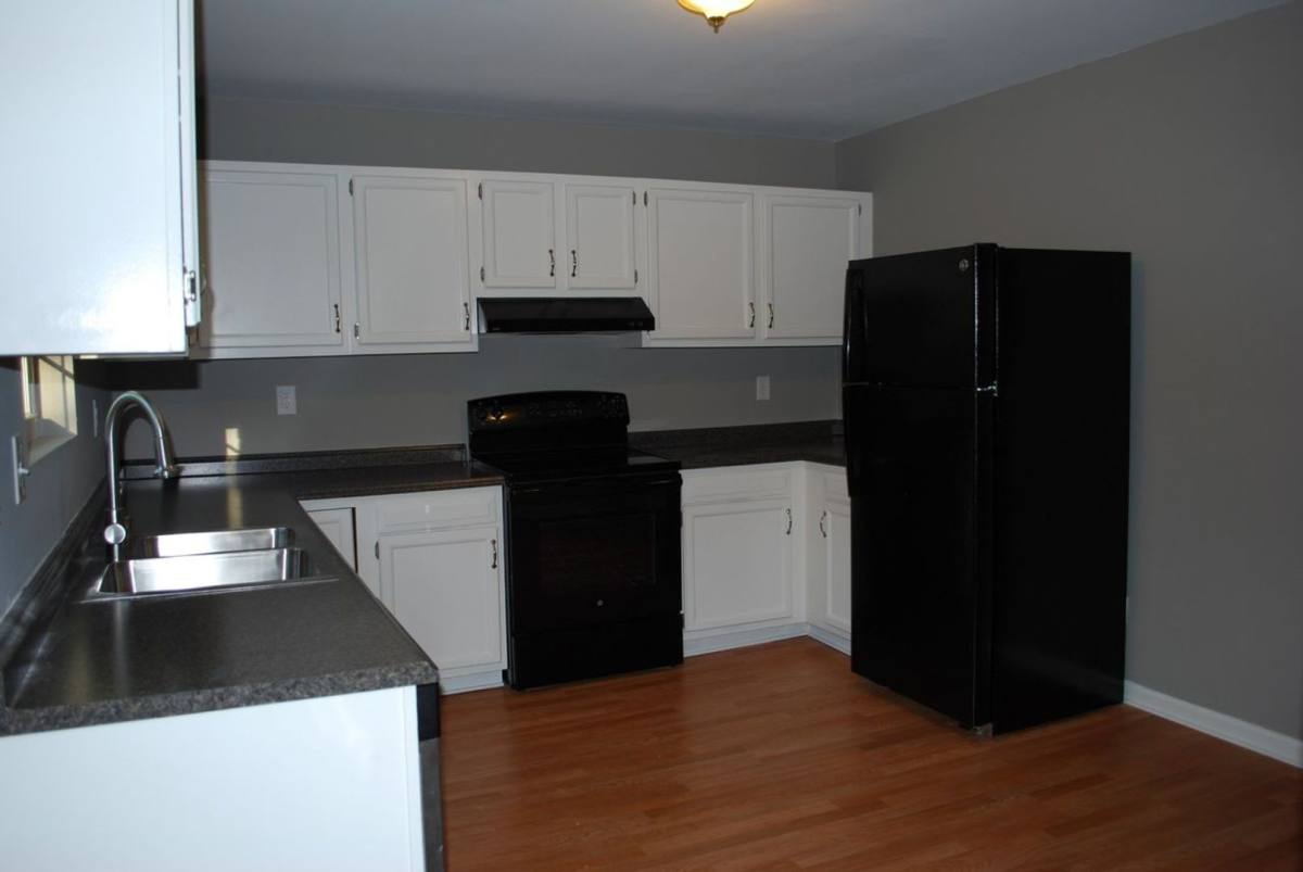 House for rent at 6712 Stana Dr, Louisville, KY 40258