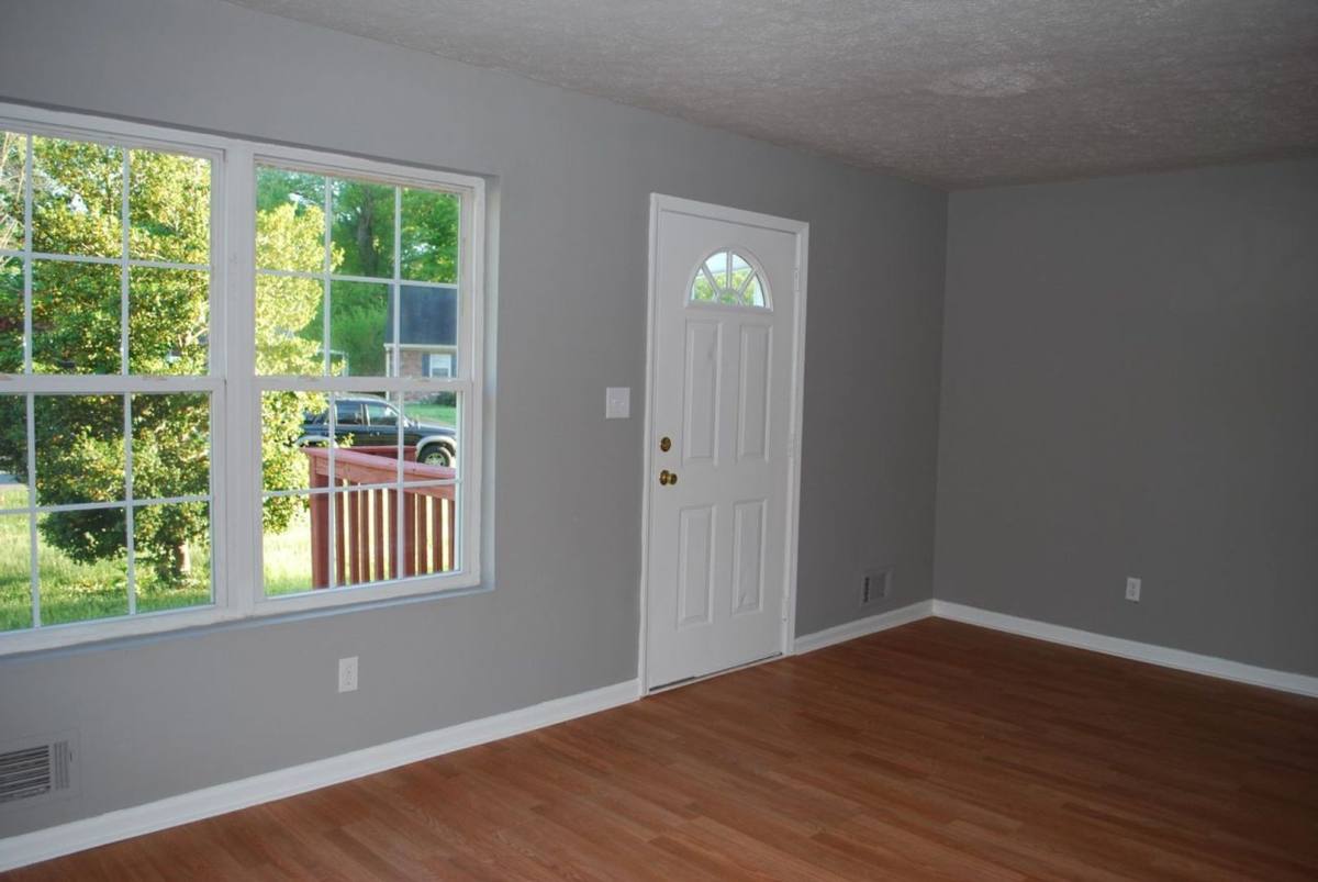 House for rent at 6712 Stana Dr, Louisville, KY 40258