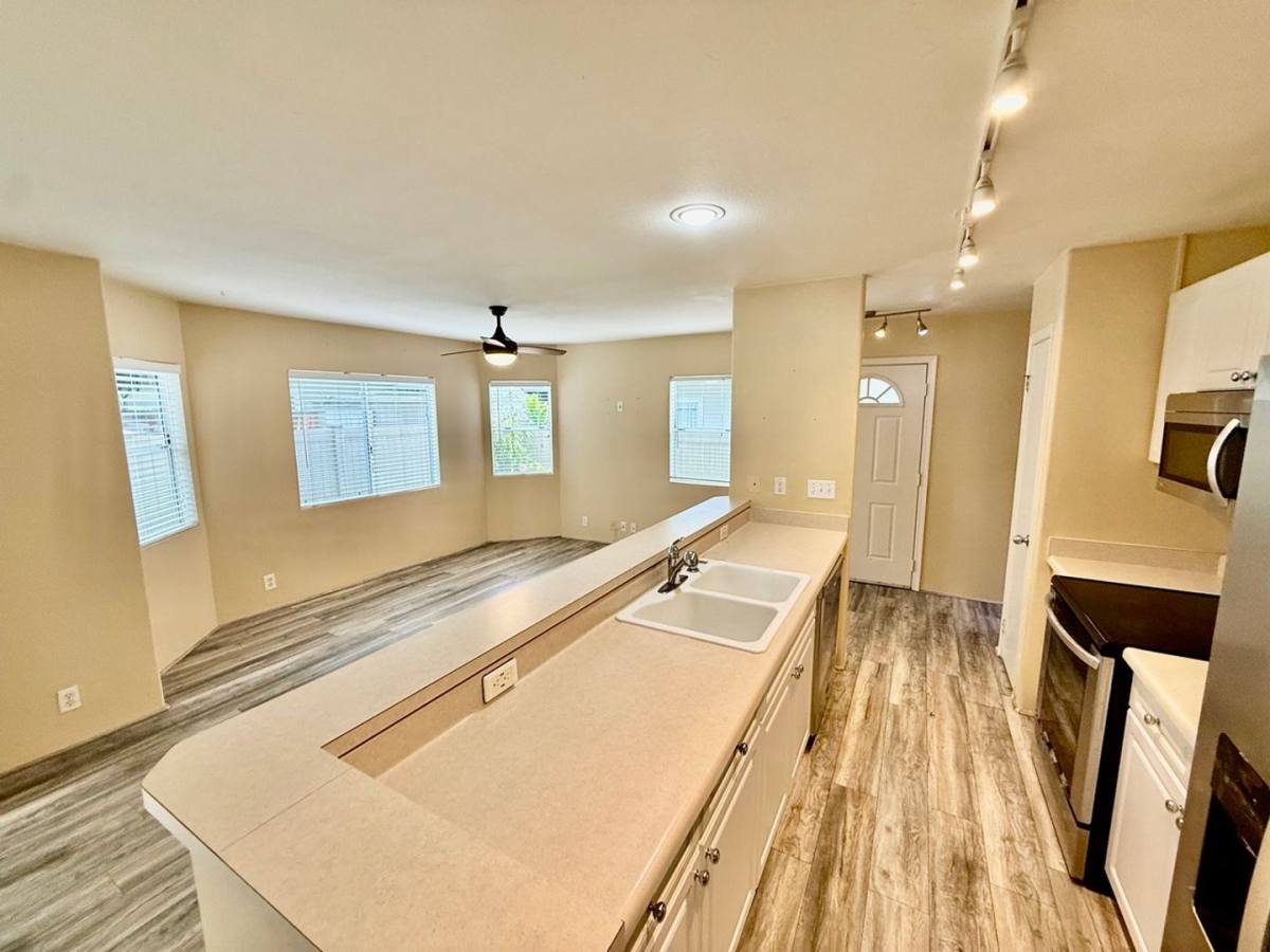 Townhouse for rent at 95-1123 Wikao St #WOODCREEK, Mililani, HI 96789
