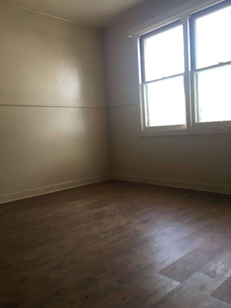 Apartment for rent at 2452 Kapiolani Blvd, Honolulu, HI 96826
