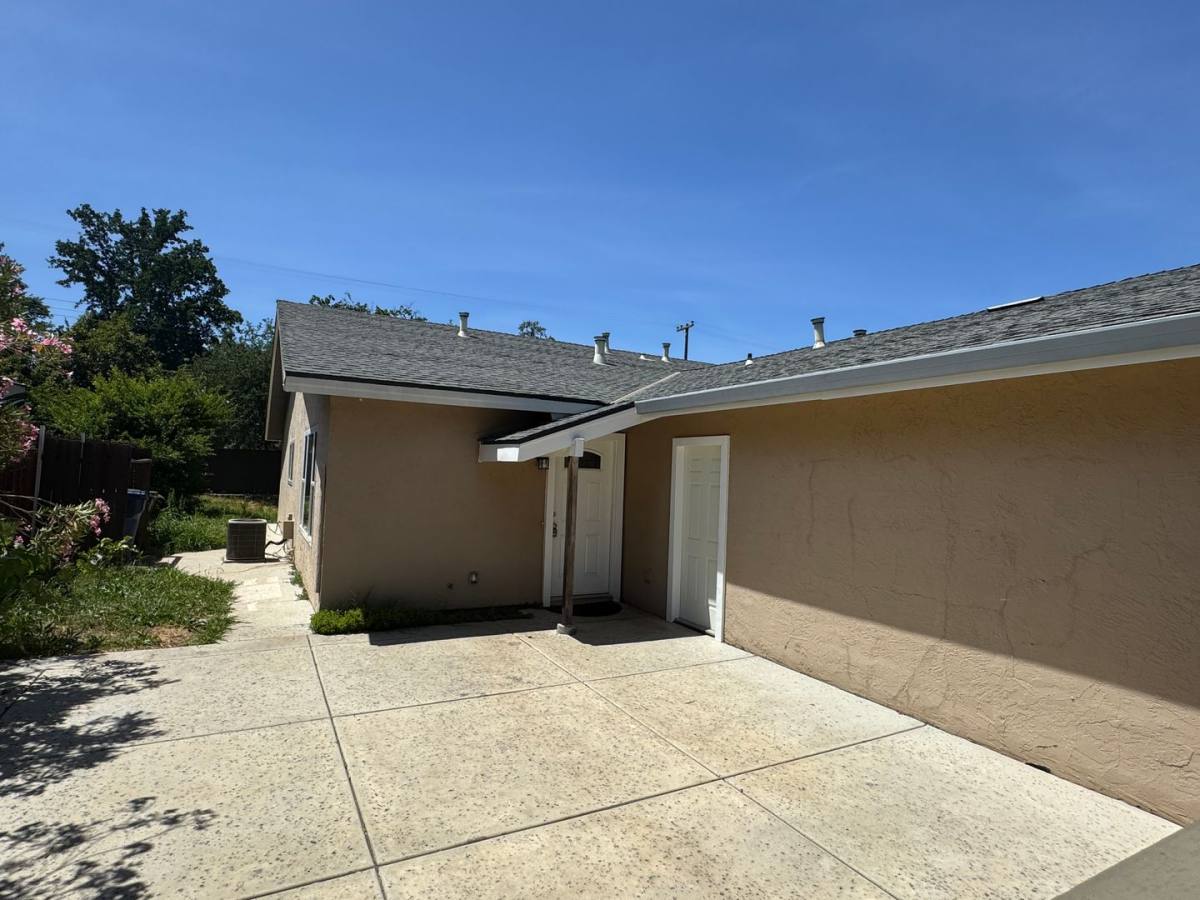 Apartment for rent at 7517 Saint Philomena Way, Citrus Heights, CA 95610