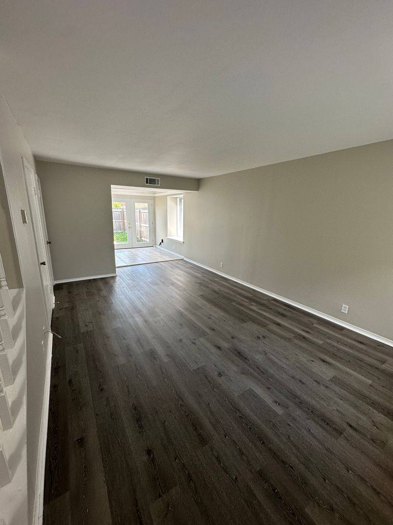 Townhouse for rent at 6596 Poplar Woods Circle S, Germantown, TN 38138