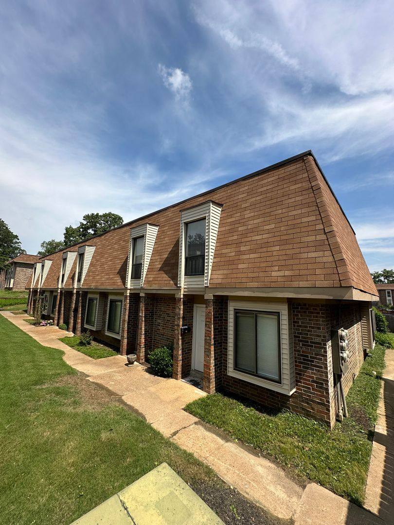 Townhouse for rent at 6596 Poplar Woods Circle S, Germantown, TN 38138
