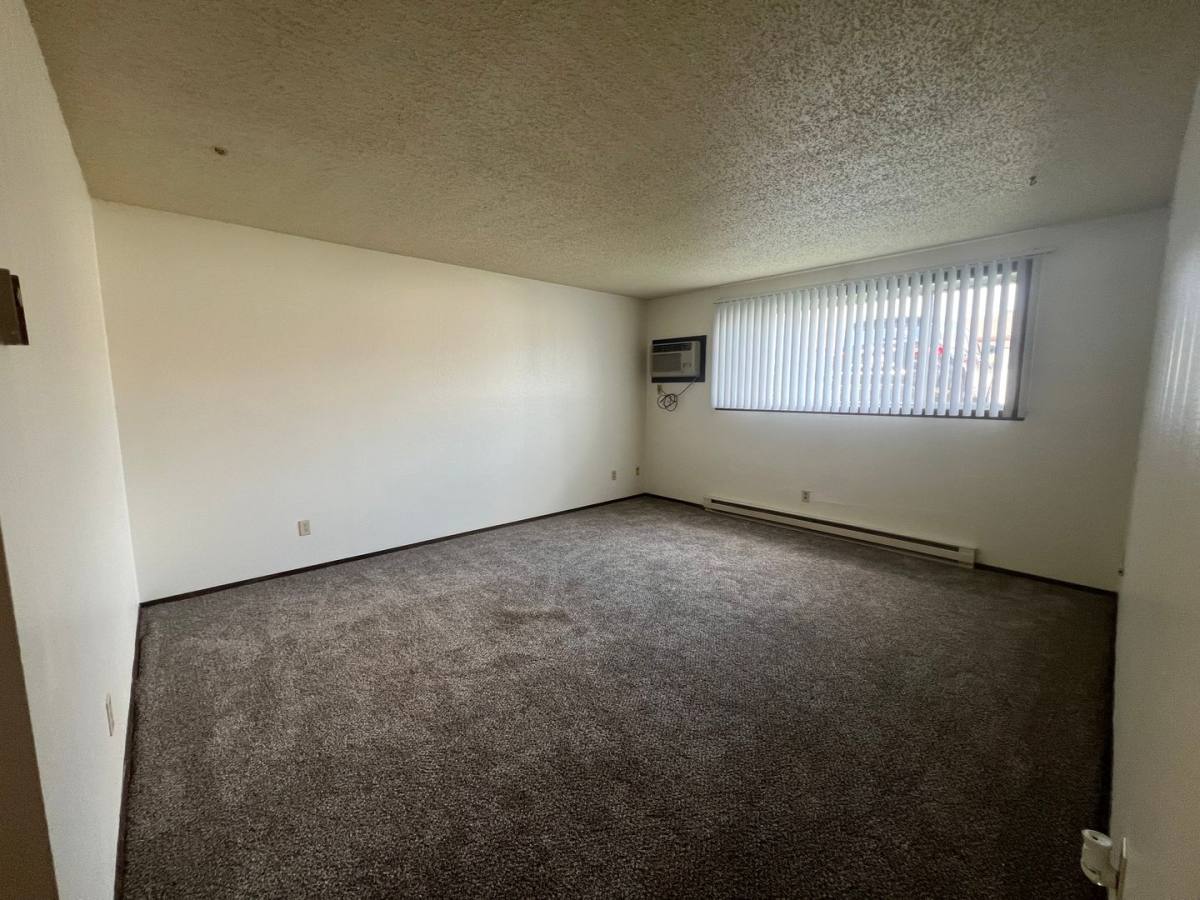 Apartment for rent at 2321 20 1 2 Ave S, Fargo, ND 58103
