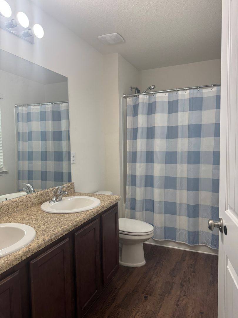 House for rent at 725 Widgeon Way, Crestview, FL 32536