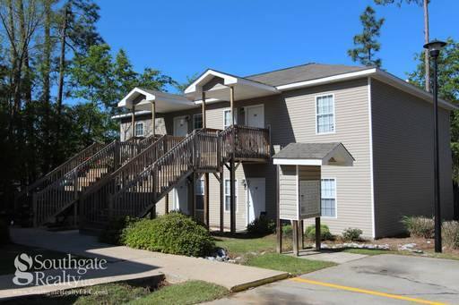 Apartment for rent at 202 N 37th Ave #4, Hattiesburg, MS 39401