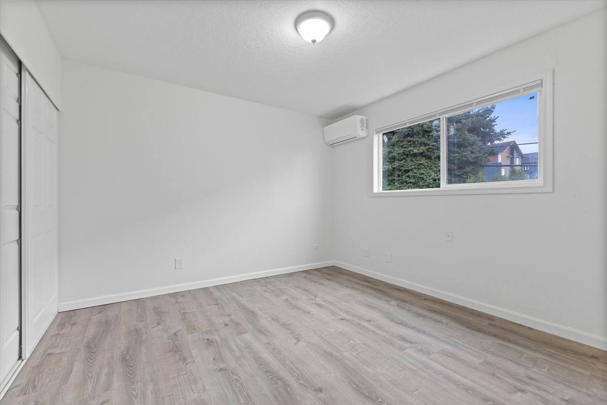 Apartment for rent at 303 SE 126th, Portland, OR 97233